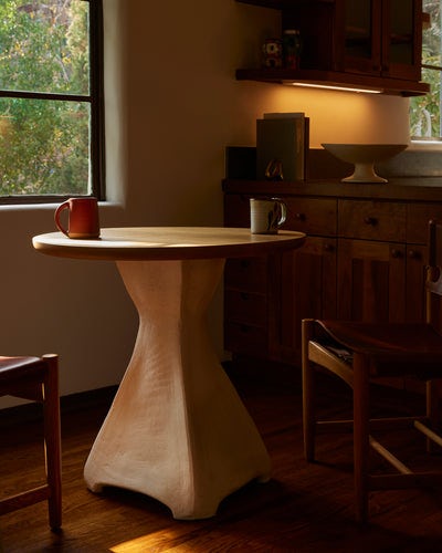 Organic Form 32" Cafe Table